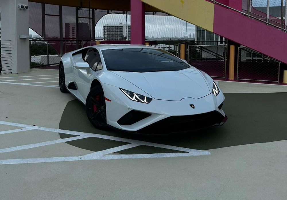 Lamborghini Huracan Evo | MR Exotics FL Car Rentals